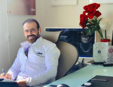 الدكتور نور الدين مصطفى: أسطورة تجميل وزراعة الأسنان التي غيرت وجه الابتسامات في مصر