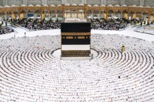 إختصار خطب وصلاة الجمعة بالحرمين الشريفين خلال موسم الحج تخفيفًا على ضيوف الرحمن