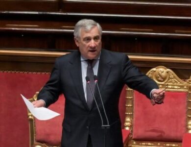 وزير الخارجية الإيطالي يجدد الدعم للخطة المصرية.. وهذا موقف إيطاليا من تهجير الفلسطينيين 