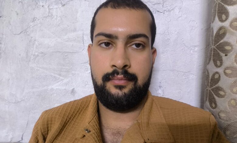 أيمن حسن داود.. صحفي من الشارع إلى القلم