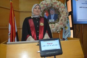 اللواء أشرف الجندي يشهد مناقشة علمية متميزة لمدير عام مكتبه الدكتورة جيهان القطان حول إدارة الأزمات