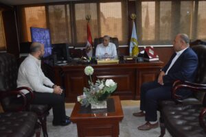 المحافظ يتابع سير العمل بمصنع تدوير المحلة