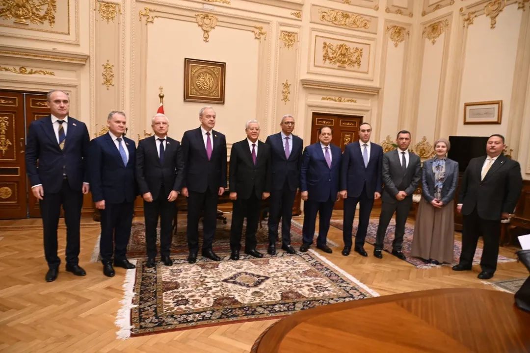 رئيس مجلس النواب يؤكد حرص مصر على تطوير علاقات الصداقة مع بيلاروسيا
