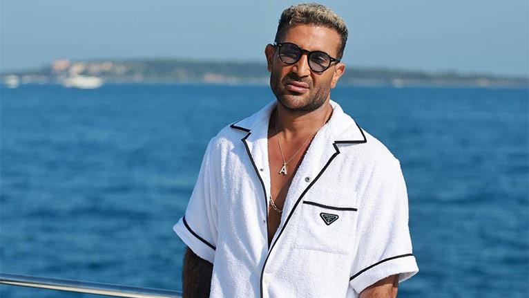 أثناء تجربة سيارته الجديدة ..احمد سعد يتعرض لحادث مروع
