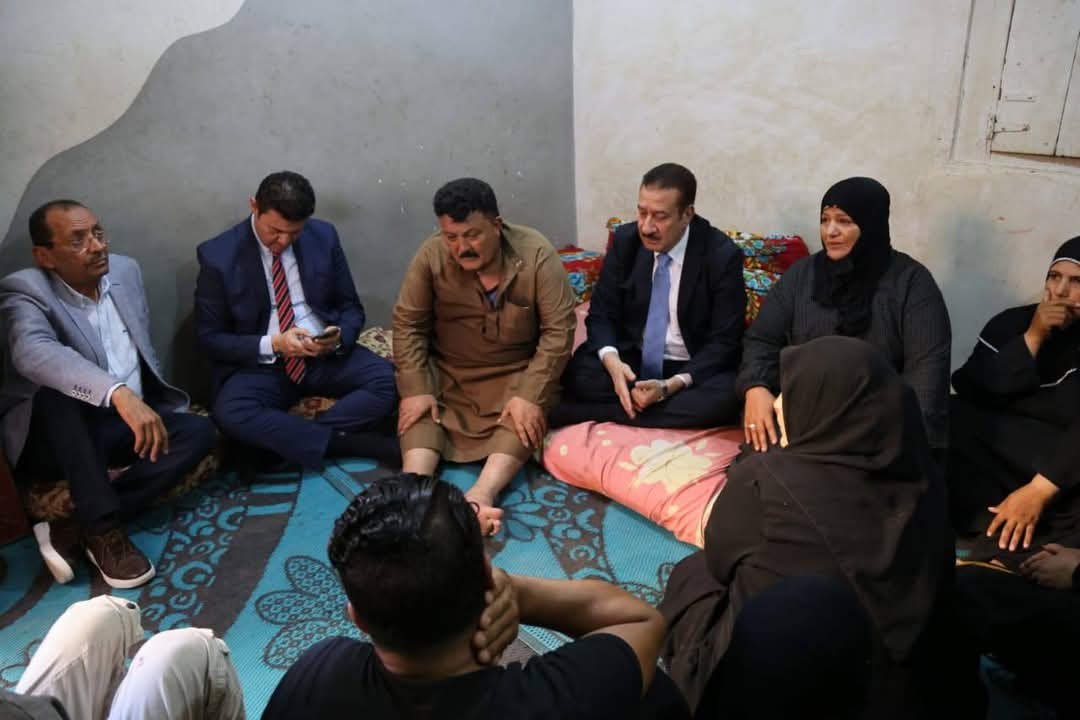 بعد زيارته للمصابين .. محافظ المنوفية في منزل سائق الميكروباص شهيد حادث الإقليمي