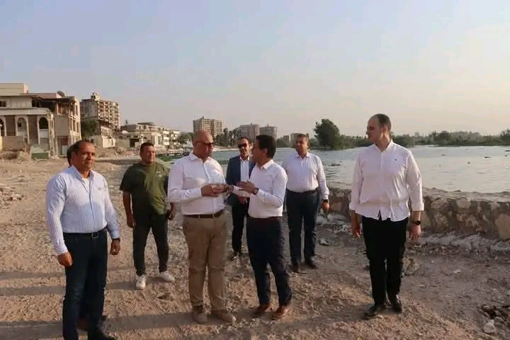 محافظ القليوبية ورئيس جامعة بنها يتفقدان ممشى أهل مصر المرحلة (د)