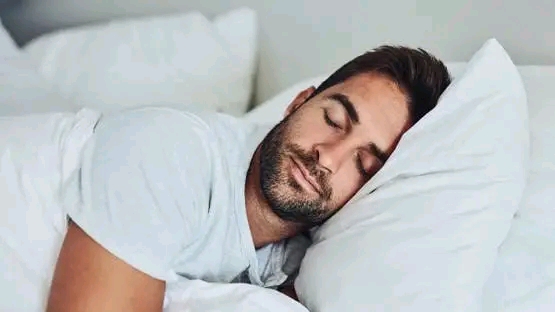 النوم الزائد خطر صامت على الدماغ... دراسة علمية تحذر