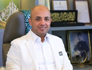 بعد تداول قصته .. الكابتن إسماعيل موسى يتبنى حالة "عم عزت" رغم وجوده بموسم الحج