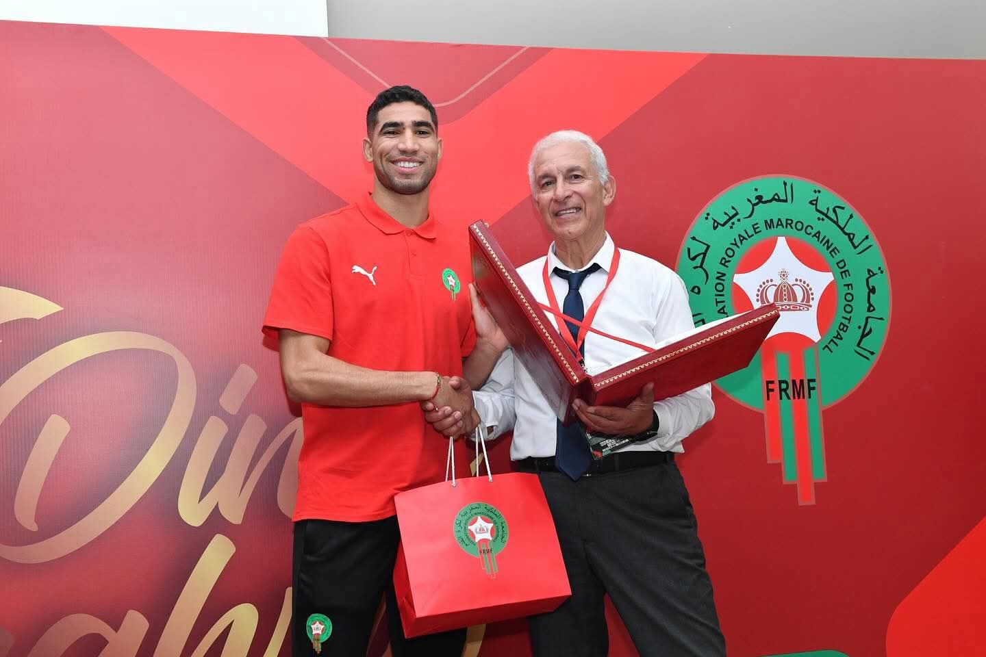 الجامعة الملكية المغربية لكرة القدم تقيم حفل استقبال على شرف لاعبي المنتخب الوطني السابقين