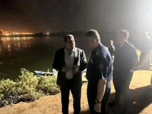 محافظ أسيوط يتابع حادث سقوط تروسيكل بنهر النيل ويوجه بتقديم الدعم الكامل للمتضررين