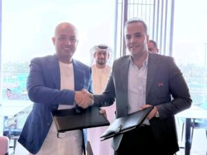 بروتوكول تعاون بين شركة "جرين سڤن ستارز بالإمارات" ومجموعة شركات Art Line للفعاليات والمعارض في دبي