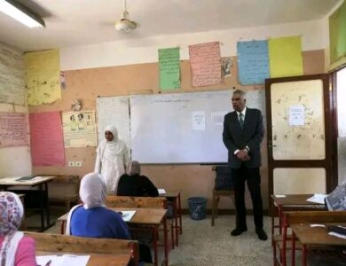 محافظ أسوان يتفقد عدد من اللجان الإمتحانية الفرعية بإدفو