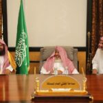 مفتي المملكة يستقبل السديس وأئمة وقيادات الشؤون الدينية ويشيد بجهودهم في خدمة الحرمين