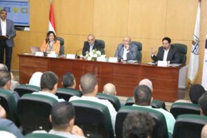 محافظ بني سويف يشهد جلسة حوار مجتمعي ضمن فعاليات النموذج الوطني للموازنة التشاركية لإعداد موازنة 2025/2026