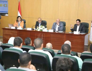محافظ بني سويف يشهد جلسة حوار مجتمعي ضمن فعاليات النموذج الوطني للموازنة التشاركية لإعداد موازنة 2025/2026