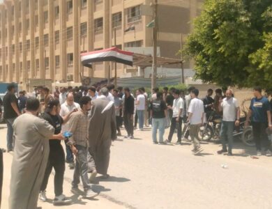 طلاب الثانوية بالفيوم: "اللغة العربية" جاءت دون تعقيد.. والنحو احتاج تركيزًا