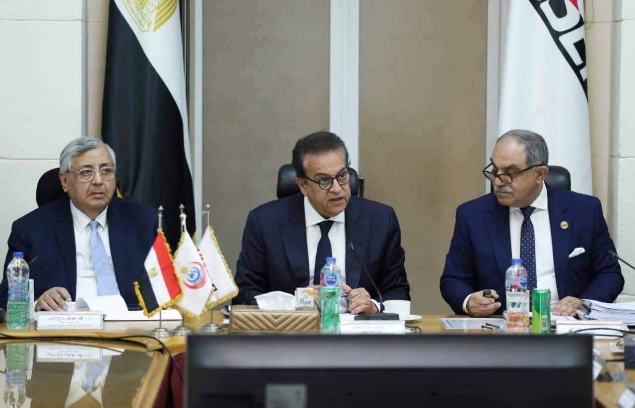 نائب رئيس مجلس الوزراء وزير الصحة يترأس اجتماعي الجمعية العامة لشركة «ڤاكسيرا»