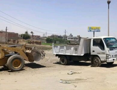 محافظ أسيوط يوجه بتكثيف حملات النظافة بمختلف الأحياء والمراكز .. وحملة موسعة بـ4 مراكز للارتقاء بالمنظومة البيئية