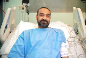 عاد قلبه ينبض في رحاب مكة..إنقاذ حياة حاج باكستاني من موت محقق بعد توقف قلبه خمس مرات بطبية مكة