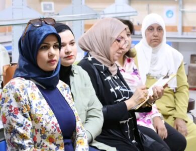 **كلية طب المستنصرية تنظم دورة تدريبية تخصصية عن تعزيز معايير السلامة البايولوجية في مختبرات الأحياء المجهرية**