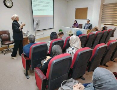 **كلية طب المستنصرية تقيم ندوة علمية عن النسيج الشحمي ومقاومة الانسولين**