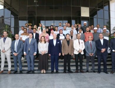 محافظ بني سويف يشهد تسليم شهادات اجتياز البرنامج التدريبي لعدد 200 متدرباً ضمن برنامج التطوير المؤسسي الرقمي