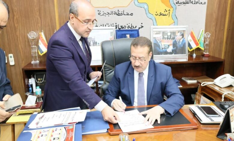 محافظ المنوفية يعتمد نتيجة الشهادة الإعدادية بنسبة نجاح 73.53% ويُهنئ الطلاب وأولياء الأمور