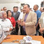 محافظ أسيوط يطلق أكبر حملة للتبرع بالدم تحت شعار "تبرعك بالدم حياة" تزامنًا مع اليوم العالمي