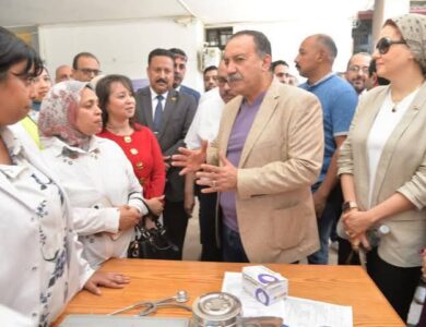 محافظ أسيوط يطلق أكبر حملة للتبرع بالدم تحت شعار "تبرعك بالدم حياة" تزامنًا مع اليوم العالمي
