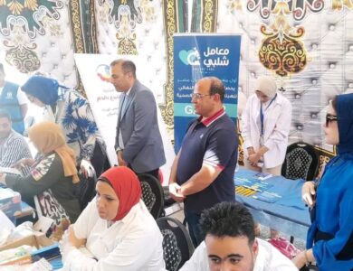 وكيل الوزارة ومساعد المحافظ للشئون الصحية ، يتابعا فعاليات الحملة القومية للتبرع بالدم ، بمجمع دمنهور الثقافي