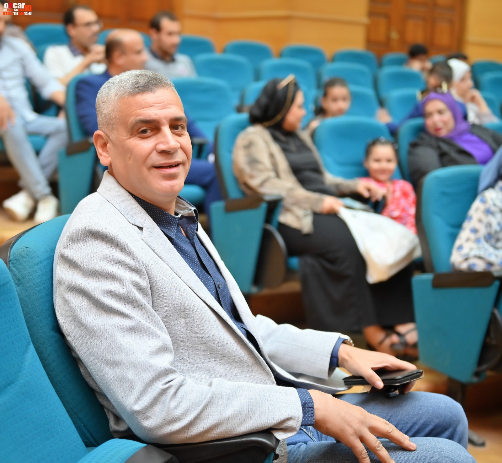 للخطر غبار وشعار..بقلم علاءالداودي