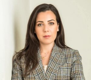 رئيس نادي النوبة الدولي في نيويورك يهنئ زينة توكل لتعيينها مديرة تنفيذية لصندوق “قادرون باختلاف”
