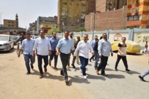 محافظ أسيوط يتفقد أعمال تطوير شارع التحكم المركزي ويوجه بإنشاء منافذ بيع منظمة للمواطنين