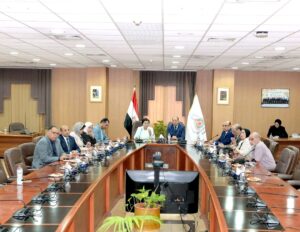 رئيس جامعة المنصورة يستقبل نائب وزير الصحة والسكان لبحث سبل التعاون في تنفيذ الخطة العاجلة للسكان والتنمية
