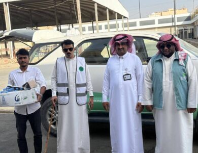 بيئة العرضيات تطلق مبادرة “سقيا المياه الباردة” لمرتادي أسواق النفع العام