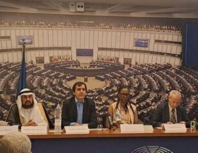 معالي الدكتور عبدالعزيز سرحان يشارك في ندوة (الثقافات- في حركة تحليل الهجرة - ورؤية لمستقبل مشترك