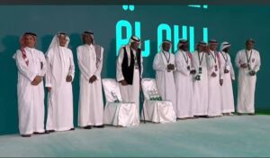 الأهلي يدشن شعاره الجديد تحت شعار “وعبر الزمان سنمضي معًا