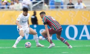 فلومينينسي البرازيلي يفوز على الهلال ويحجز مكانه في النصف النهائي 