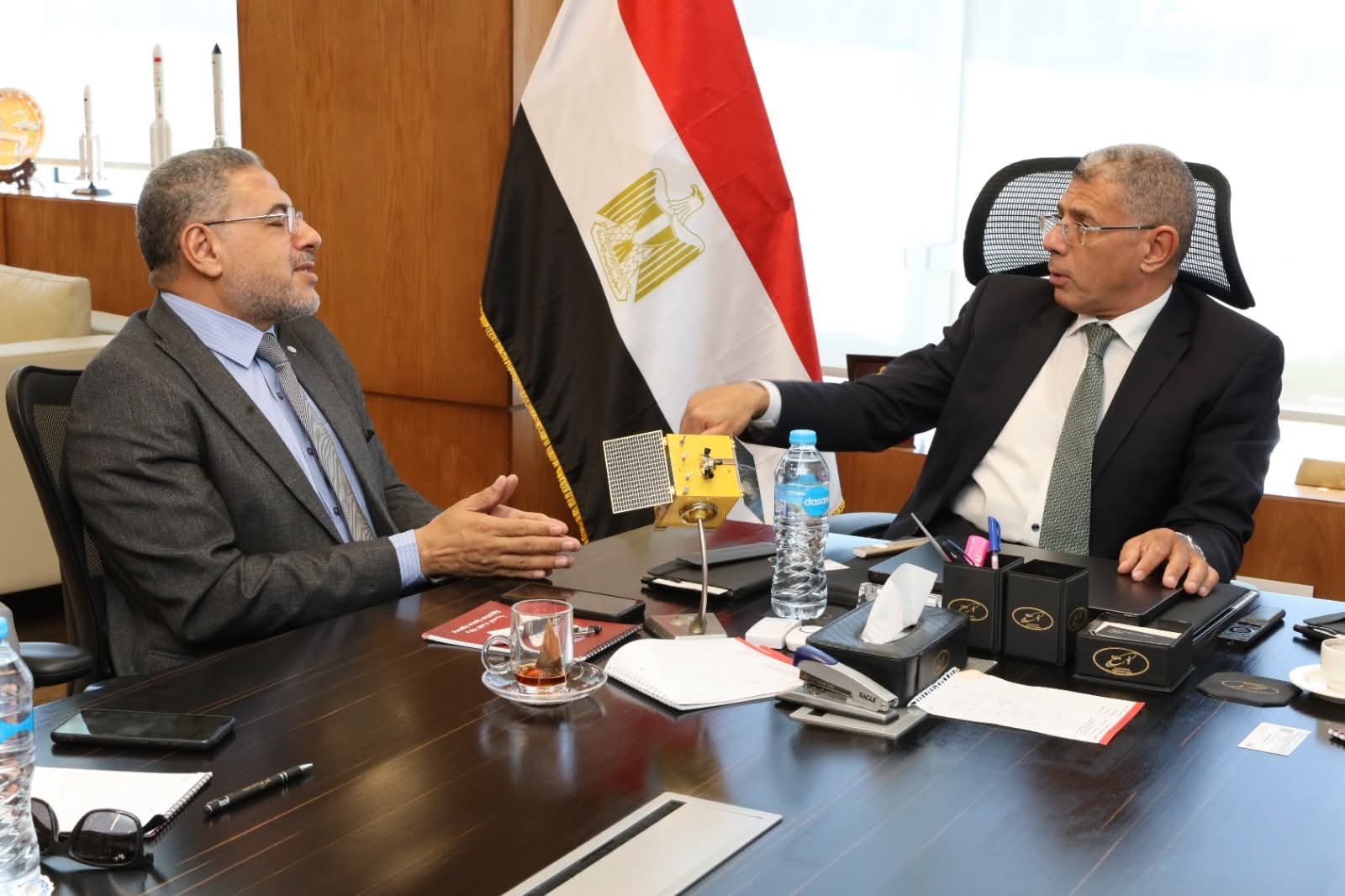 الرئيس التنفيذي لوكالة الفضاء المصرية يستقبل رئيس المركز القومي لبحوث المياه