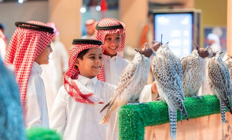 5 أغسطس.. نخبة سلالات الصقور تحلّق في سماء الرياض