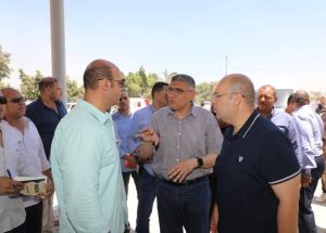 محافظ الجيزة يكلف بسرعة التشغيل التجريبي لموقف السرفيس الحضاري بمدينة الصف لخدمة حركة تنقل المواطنين 