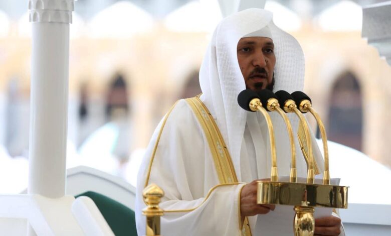 فضيلة الشيخ الدكتور ماهر بن حمد المعيقلي يؤم المصلين لصلاة الجمعة بالمسجد الحرام