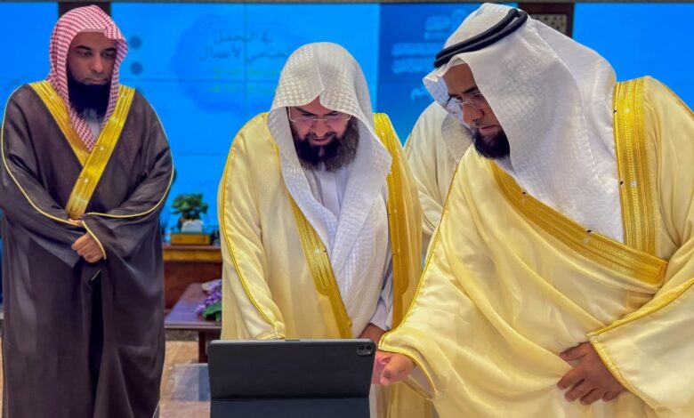 السديس يُدشّن مبادرة “خدمة مستفيدينا شرف لمنسوبينا” بفرع الشؤون الدينية في المسجد النبوي