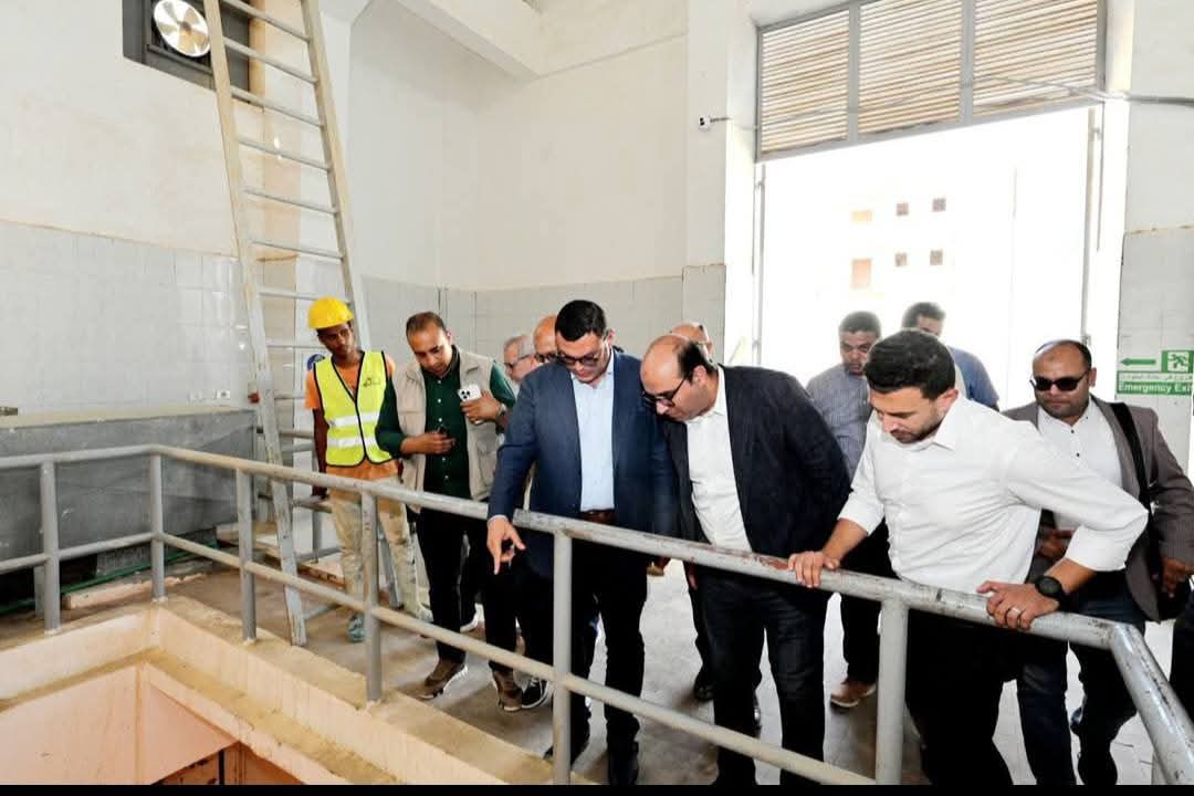 وزير الإسكان يتفقد وحدات المبادرة الرئاسية “سكن لكل المصريين” ومحطة صرف صحي بمدينة حدائق أكتوبر