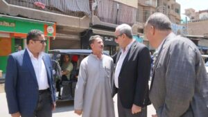 محافظ الغربية في جولة مفاجئة بكفر الزيات يؤكد التصالح والنظافة أولوية.. والخدمة لا بد أن تليق بالمواطن