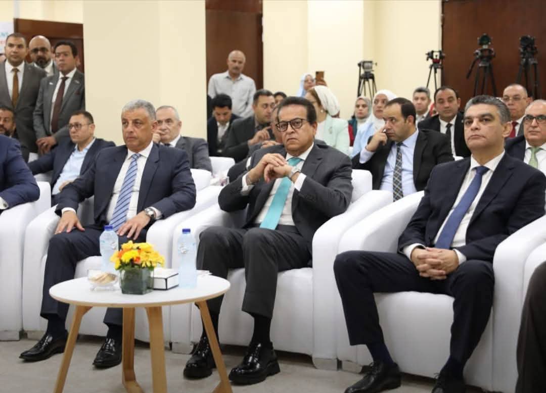 نائب رئيس الوزراء وزير الصحة يفتتح أول معمل محاكاة متطور بالمعهد الفني الصحي بالإسماعيلية