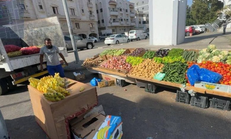 أمانة جدة ترصد بسطات عشوائية وتصادر 3 طن خضروات بنطاق العزيزية