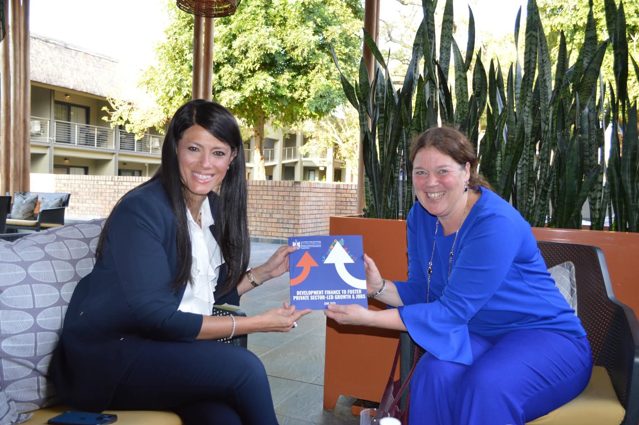 وزيرة التخطيط والتنمية الاقتصادية والتعاون الدولي تلتقي نائبة وزير التنمية الهولندية