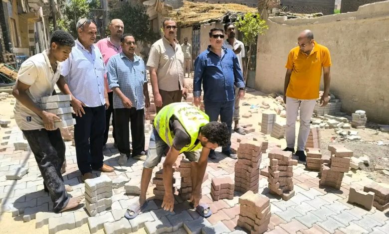 رئيس «مدينة طهطا» بسوهاج في جولة ميدانية لتجميل الأحياء