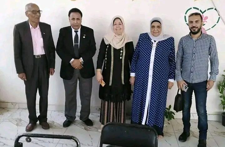 وفد من منظمة "إنسانيون" العالمية يزور دار التكافل للمسنين ويشيد بجهود القائمين عليه
